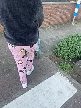 Teeny-Slut18 online show from 04-28-26, 04:56