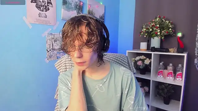 LeoBensyten online show from 12-18-25, 02:23