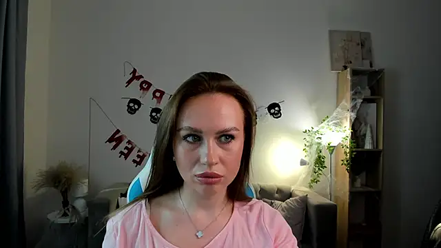 Snapshot of Adele_Rage chatting on 10-30-25, 11:22 Adele Rage online show from 10-30-25, 11:22