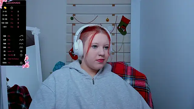 Snapshot of FoxPlayXX chatting on 01-13-26, 08:47 FoxPlayXX online show from 01-13-26, 08:47