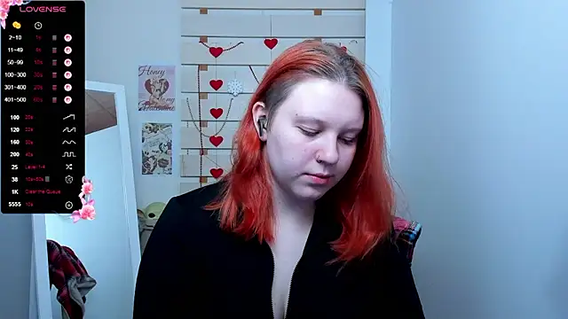 Snapshot of FoxPlayXX chatting on 03-01-26, 01:02 FoxPlayXX online show from 03-01-26, 01:02