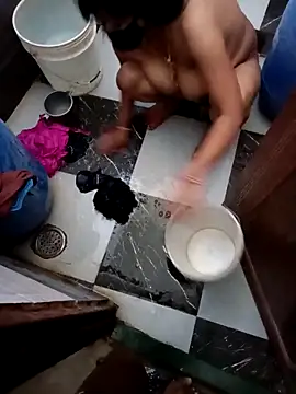 Snapshot of somagya chatting on 10-31-25, 08:04 somagya online show from 10-31-25, 08:04