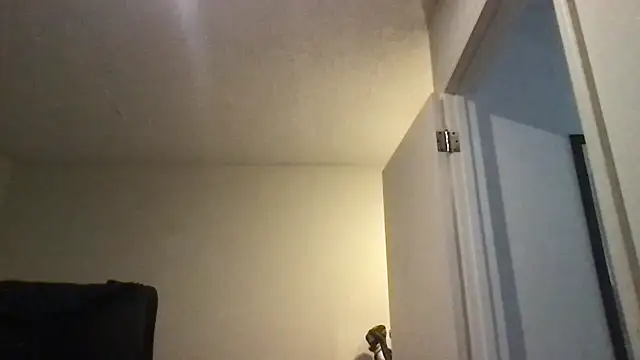 ezrah23 online show from 04-05-26, 09:23