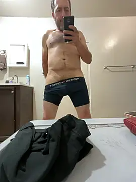 ezrah23 online show from 04-28-26, 11:10