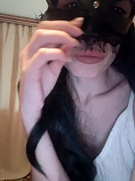 Snapshot of LikaFurr chatting on 10-31-25, 02:40 LikaFurr online show from 10-31-25, 02:40