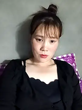 Snapshot of -Lana-123 chatting on 03-19-26, 01:48 -Lana-123 online show from 03-19-26, 01:48