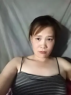 Snapshot of -Lana-123 chatting on 04-08-26, 02:50 -Lana-123 online show from 04-08-26, 02:50
