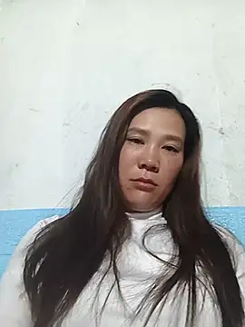 Snapshot of -Lana-123 chatting on 05-02-26, 01:21 -Lana-123 online show from 05-02-26, 01:21