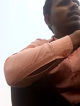 Snapshot of hdtvuy chatting on 11-01-25, 03:41 hdtvuy online show from 11-01-25, 03:41