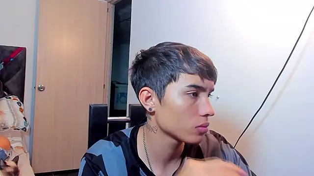 MollyandFher online show from 11-08-25, 02:01