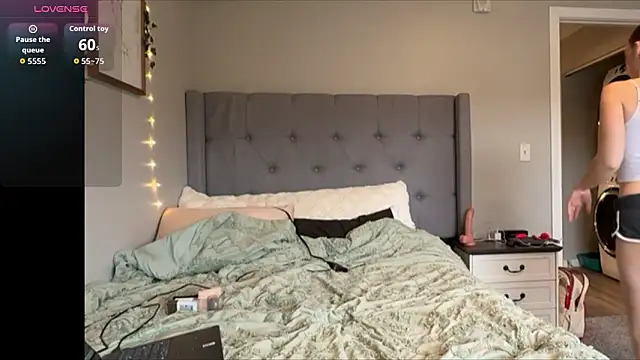 sables world online show from 03-23-26, 02:21