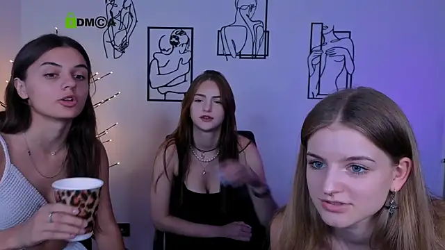 lisa dark  online show from 08-04-26, 09:23