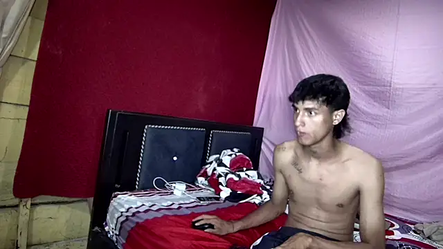 Snapshot of nicolas441 chatting on 10-31-25, 06:25 nicolas441 online show from 10-31-25, 06:25