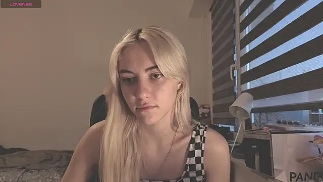 Snapshot of misa__liaaa chatting on 11-04-25, 03:11 misa liaaa online show from 11-04-25, 03:11