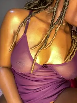 Snapshot of SP1CY_MOMMY chatting on 07-21-26, 07:49 SP1CY MOMMY online show from 07-21-26, 07:49