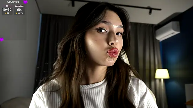 Snapshot of candylolly__ chatting on 11-04-25, 05:50 candylolly online show from 11-04-25, 05:50