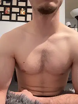 Snapshot of Hostkind chatting on 10-31-25, 11:22 Hostkind online show from 10-31-25, 11:22