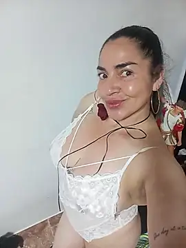 MaryRoze  online show from 04-23-26, 01:29