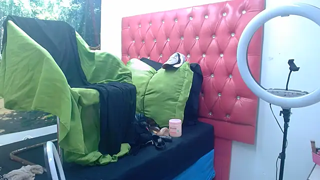 Snapshot of Lucile_Carrie chatting on 06-29-26, 10:15 Lucile Carrie online show from 06-29-26, 10:15