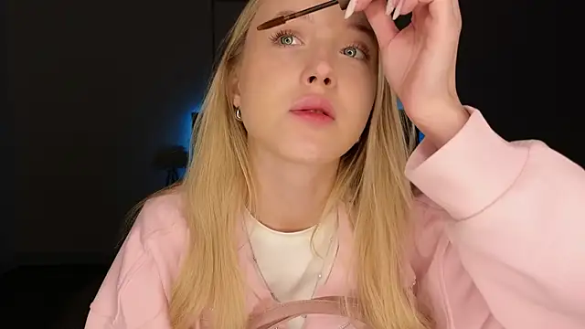 adele armass online show from 04-23-26, 09:06