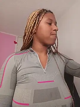 EvonyFoxxx online show from 03-12-26, 10:38