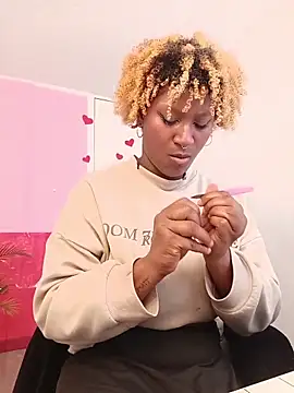 EvonyFoxxx online show from 04-02-26, 08:06