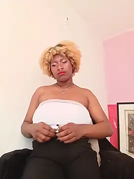 EvonyFoxxx online show from 04-26-26, 07:00