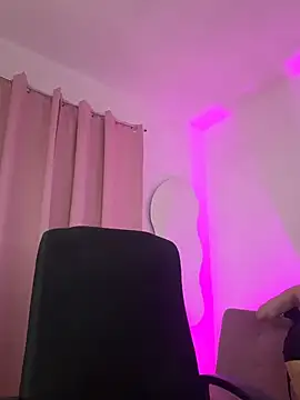 BabyLauritaa online show from 01-10-26, 09:41