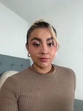 Elina Hills online show from 11-27-25, 03:03