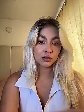 Elina Hills online show from 02-20-26, 07:03