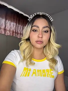 Elina Hills online show from 04-20-26, 06:09