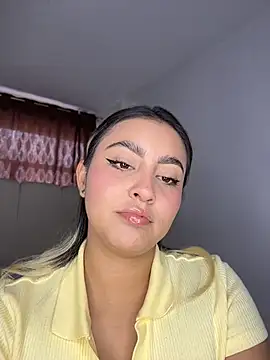 Snapshot of Elina_Hills chatting on 05-25-26, 07:20 Elina Hills online show from 05-25-26, 07:20