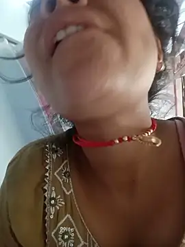 Snapshot of Sangita_g chatting on 06-10-26, 04:12 Sangita g online show from 06-10-26, 04:12