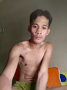 Hot-babyyboy30 online show from 11-18-25, 01:33