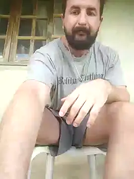 Snapshot of rooliv1 chatting on 02-15-26, 03:42 rooliv1 online show from 02-15-26, 03:42