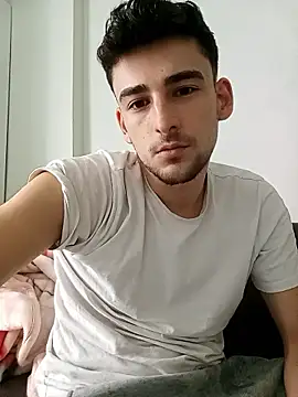 yasinesra757  online show from 01-10-26, 09:44