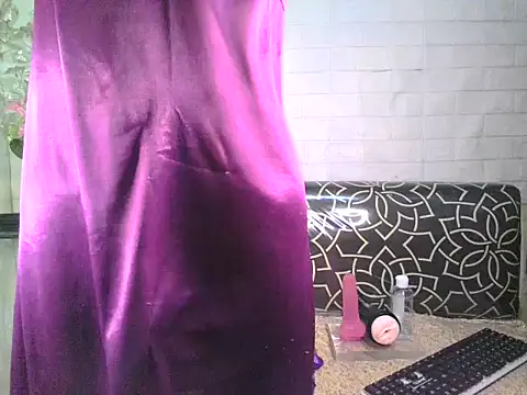 queensilver online show from 12-01-25, 03:55