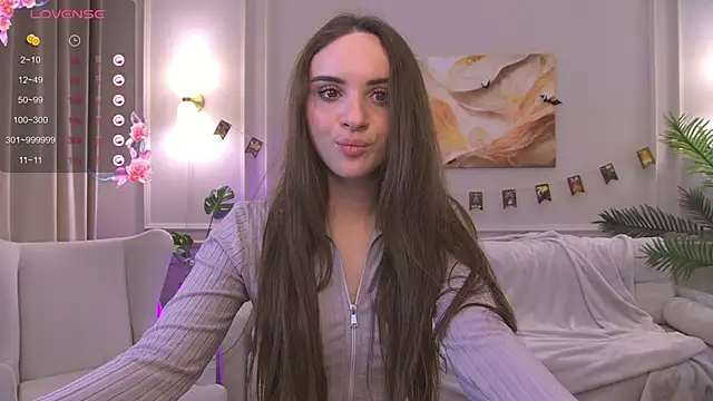 AlineFisher  online show from 11-06-25, 01:56