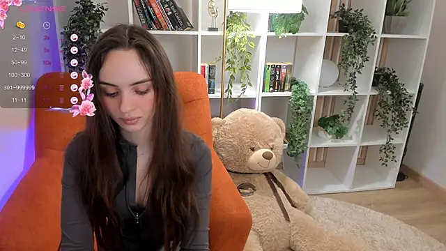 AlineFisher  online show from 11-24-25, 01:33