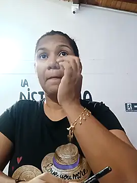 Snapshot of Samaraa_Lee chatting on 11-07-25, 11:43 Samaraa Lee online show from 11-07-25, 11:43