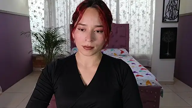 Snapshot of alaia_skater chatting on 12-15-25, 08:02 alaia skater online show from 12-15-25, 08:02