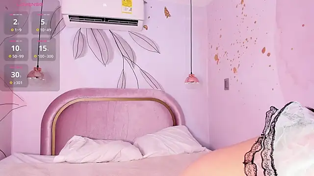 Charlote masson online show from 04-22-26, 07:37