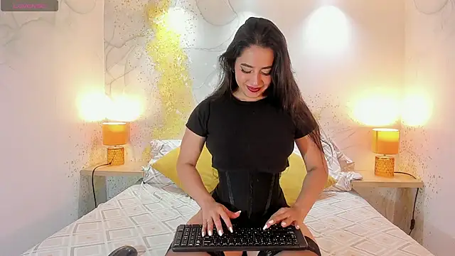 Staarhot online show from 12-16-25, 12:32