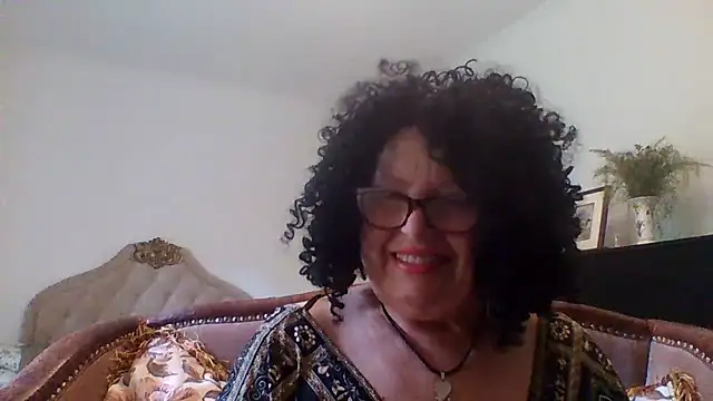 Snapshot of Milaniya606 chatting on 08-08-26, 08:05 Milaniya606 online show from 08-08-26, 08:05