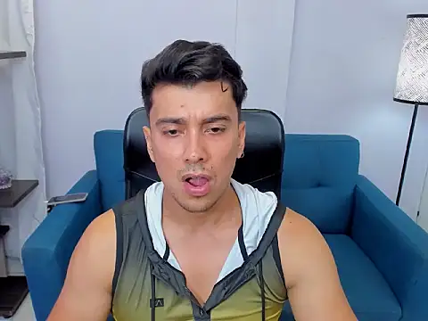 Snapshot of MorganRa chatting on 11-04-25, 05:34 MorganRa online show from 11-04-25, 05:34