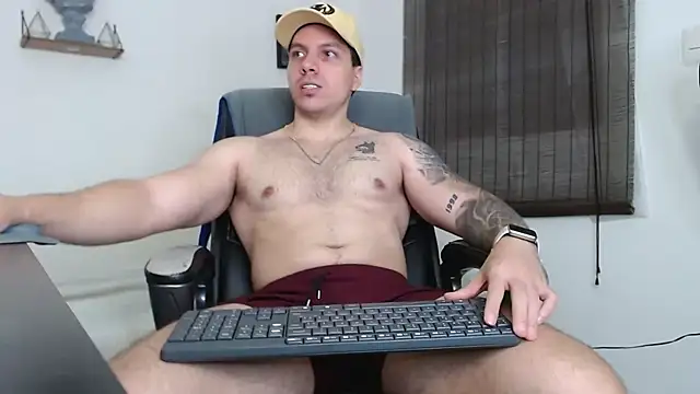 Noah Swagger  online show from 11-27-25, 09:11