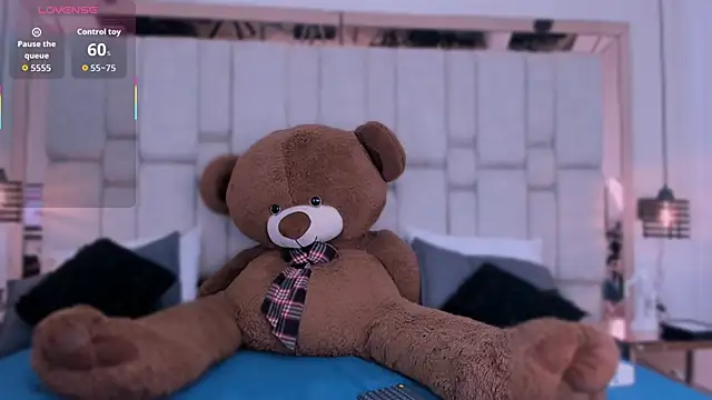 MylittleEmily  online show from 12-05-25, 04:32