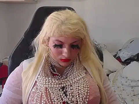 VanesaCrossic online show from 04-08-26, 09:31