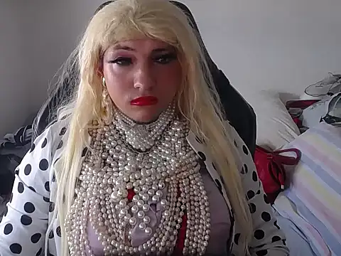 VanesaCrossic online show from 04-29-26, 09:46