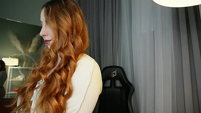 Cherry Flame  online show from 11-05-25, 09:04